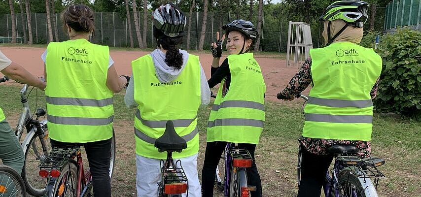 Frauenfahrradschule ADFC Jena - Saaletal Teilnehmerinnen der Frauenfahrradschule ADFC Jena - Saaletal